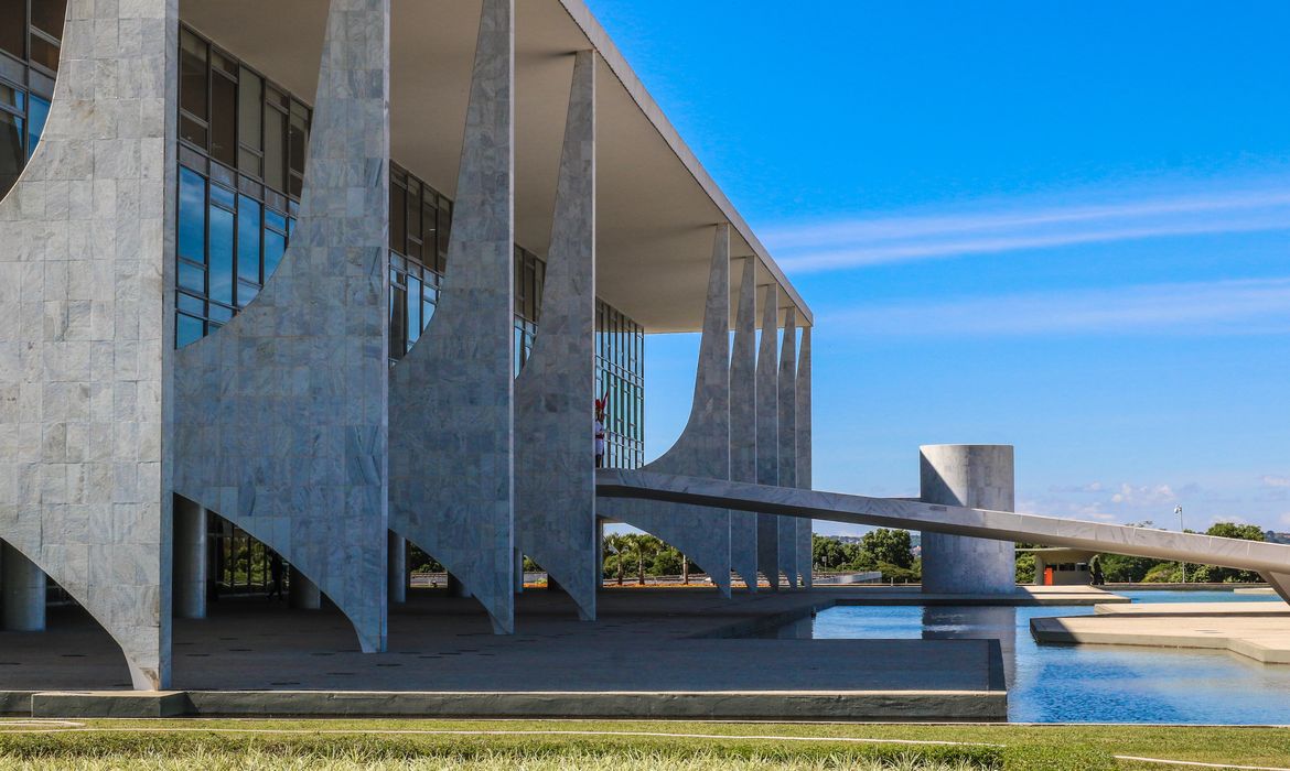 Instituto prevê impacto fiscal de R$ 40 bilhões com promessas de Lula